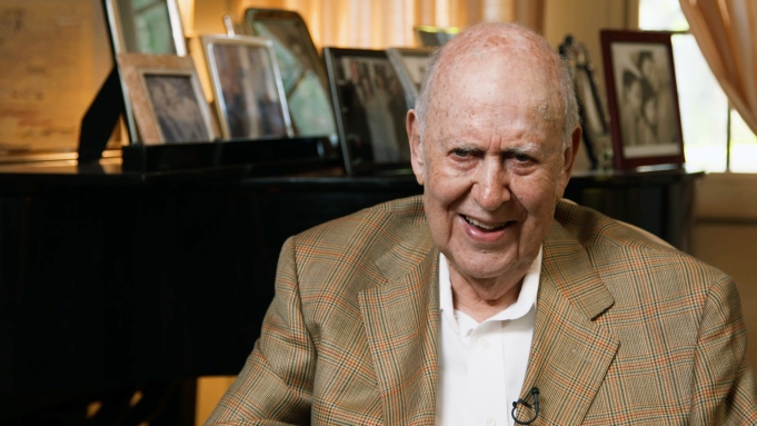 Comedy Legend Carl Reiner Goes to ‘Summer&nbsp;School’